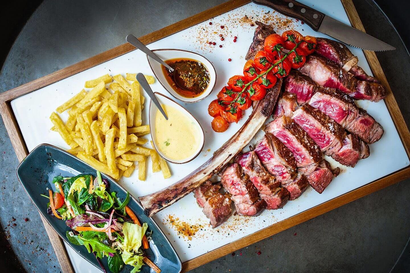 Plato de carne de vacuno en gastro restaurante en Mallorca